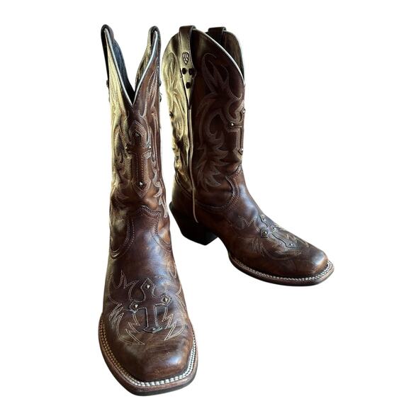 Ariat Womens "Legend Spirit" Square Toe Studs and Crosses Western Boots size 8 - Picture 13 of 16